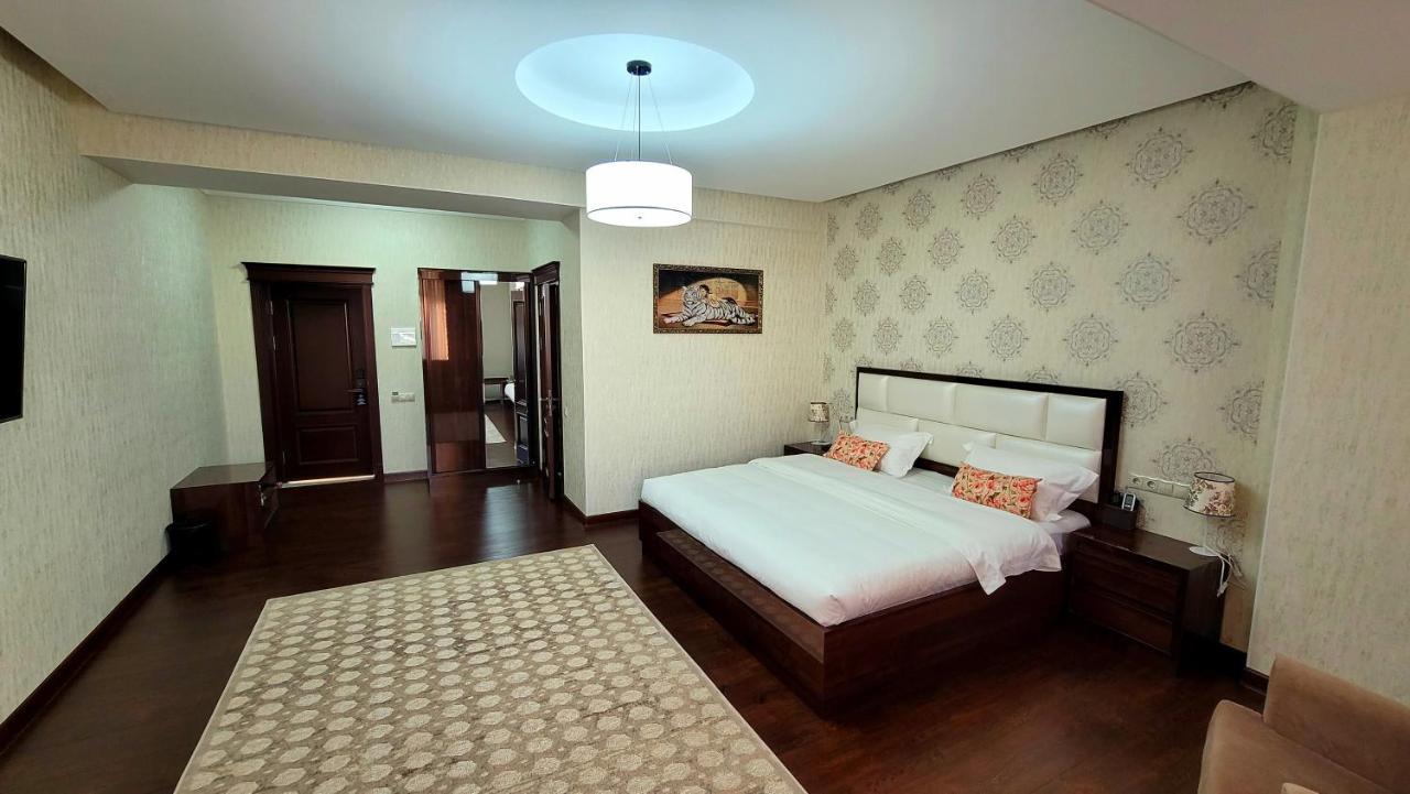 Hotel Ayni Ντουσαμπέ Εξωτερικό φωτογραφία