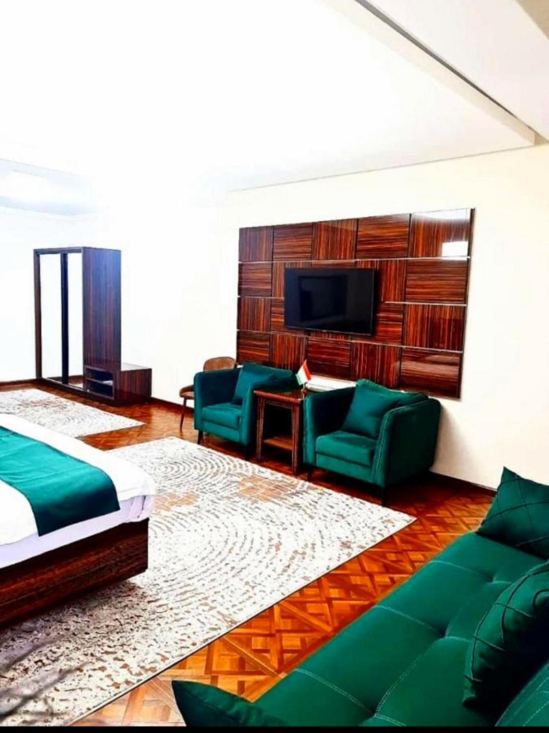 Hotel Ayni Ντουσαμπέ Δωμάτιο φωτογραφία