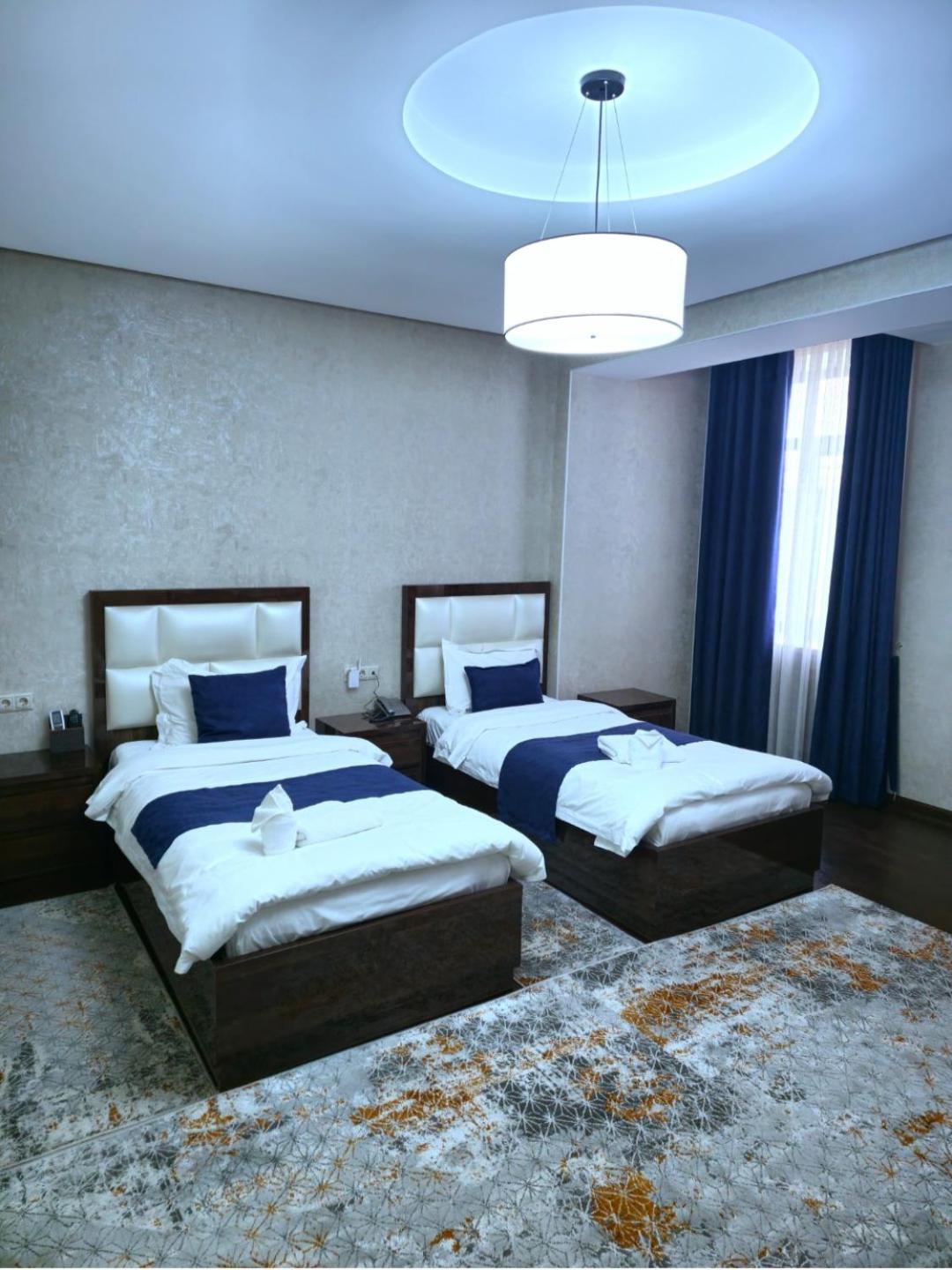 Hotel Ayni Ντουσαμπέ Δωμάτιο φωτογραφία